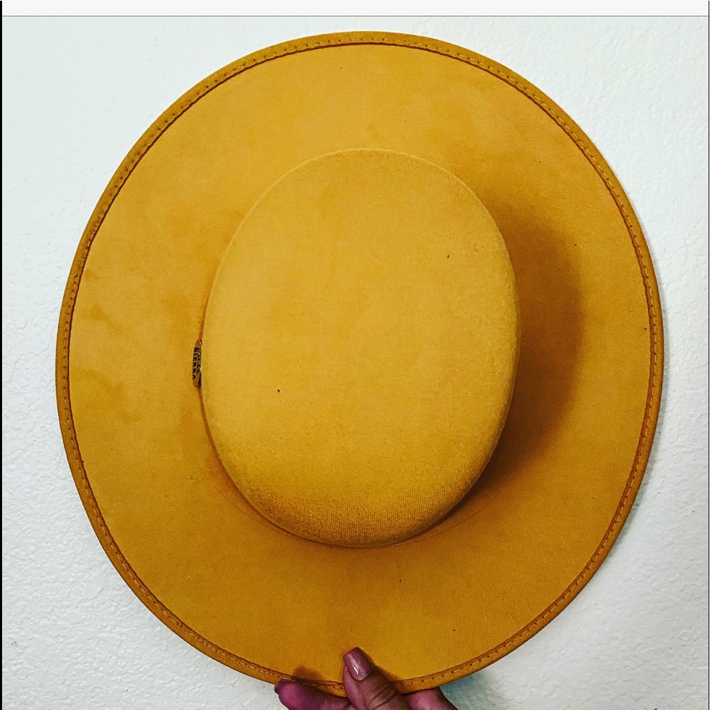 Melissa Cordobés Suede Wide Brim Hat